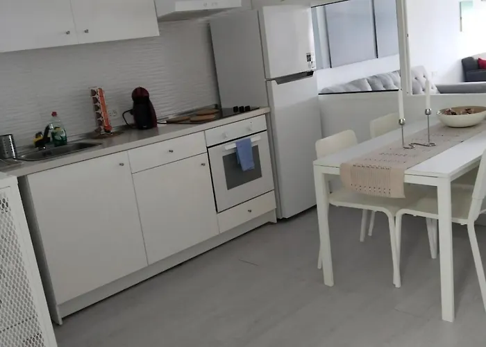 Simply Sunset Apartment
